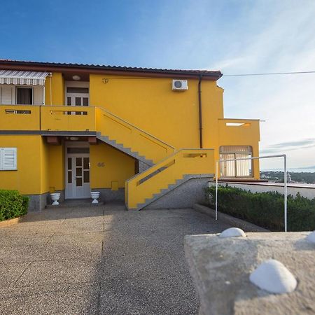 The Manzoni Family 3 Hotel Punat Exterior photo