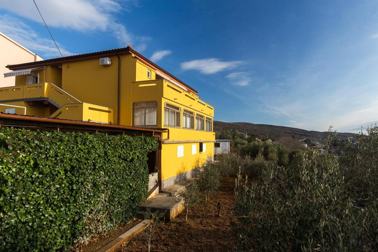 The Manzoni Family 3 Hotel Punat Exterior photo